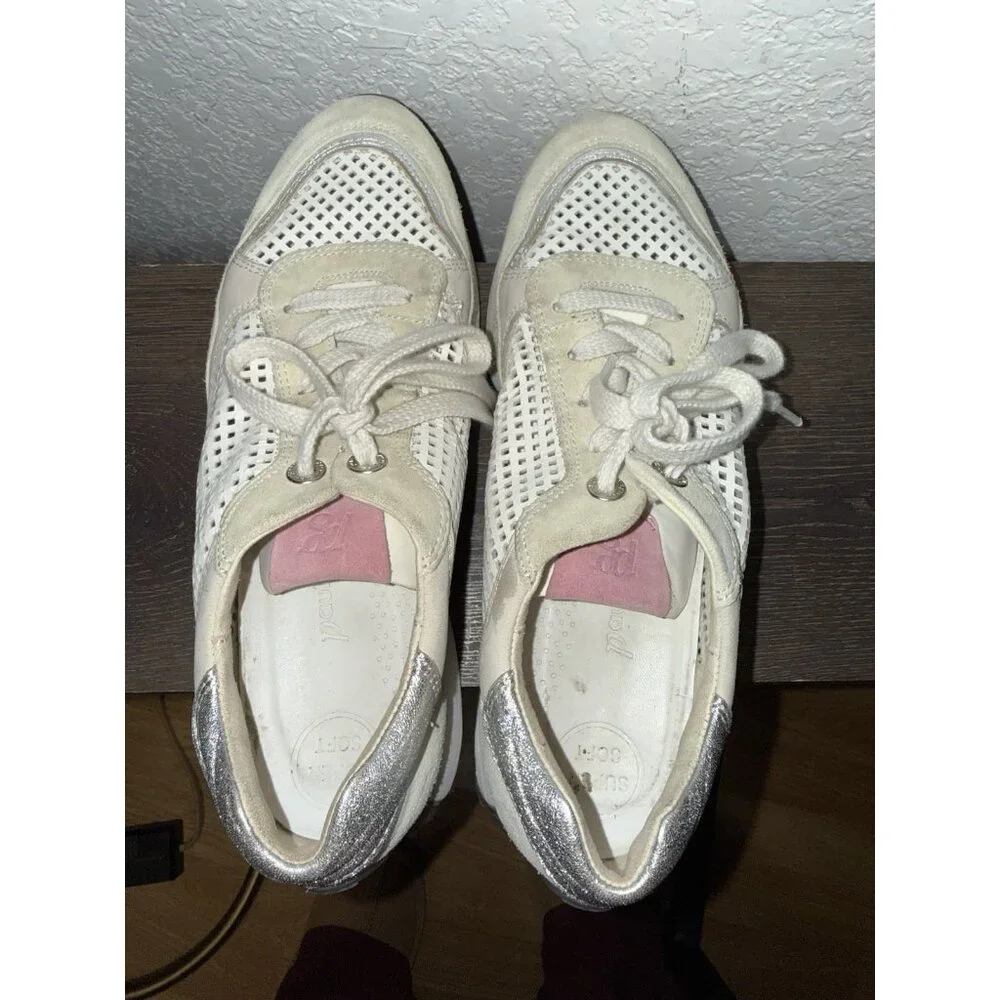 Accent mesh leather